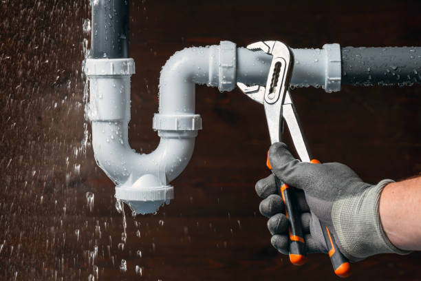 Professional Drain Cleaning technician working in Verona, MS